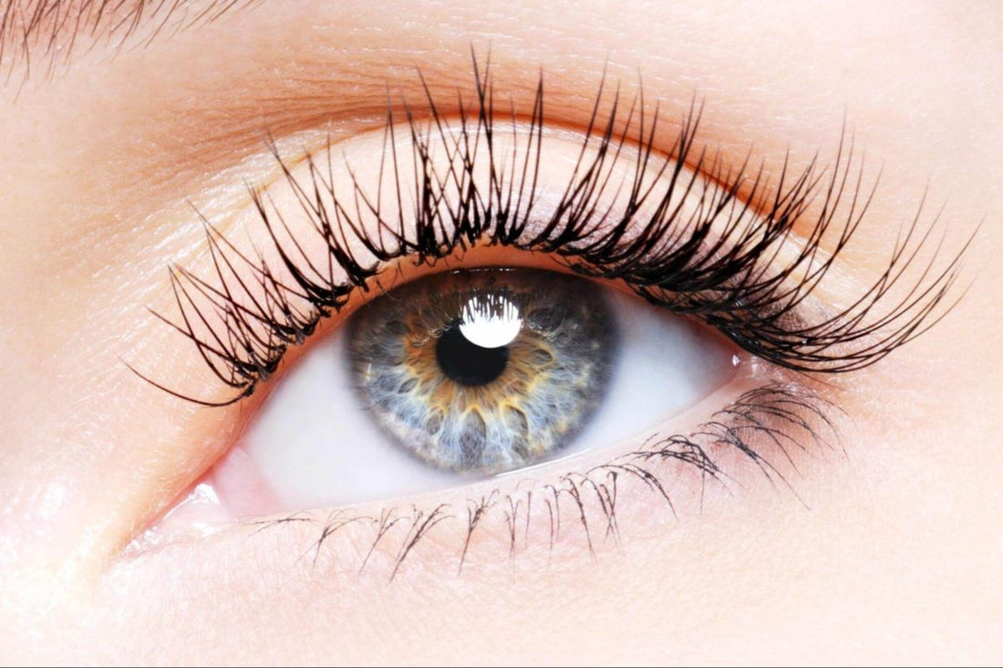 7 Ways to Lengthen Eyelashes in a Week